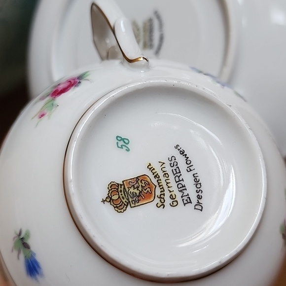 Vintage Empress Dresden Flower teacup and saucer by Schumann Bavaria - Picture 10 of 16